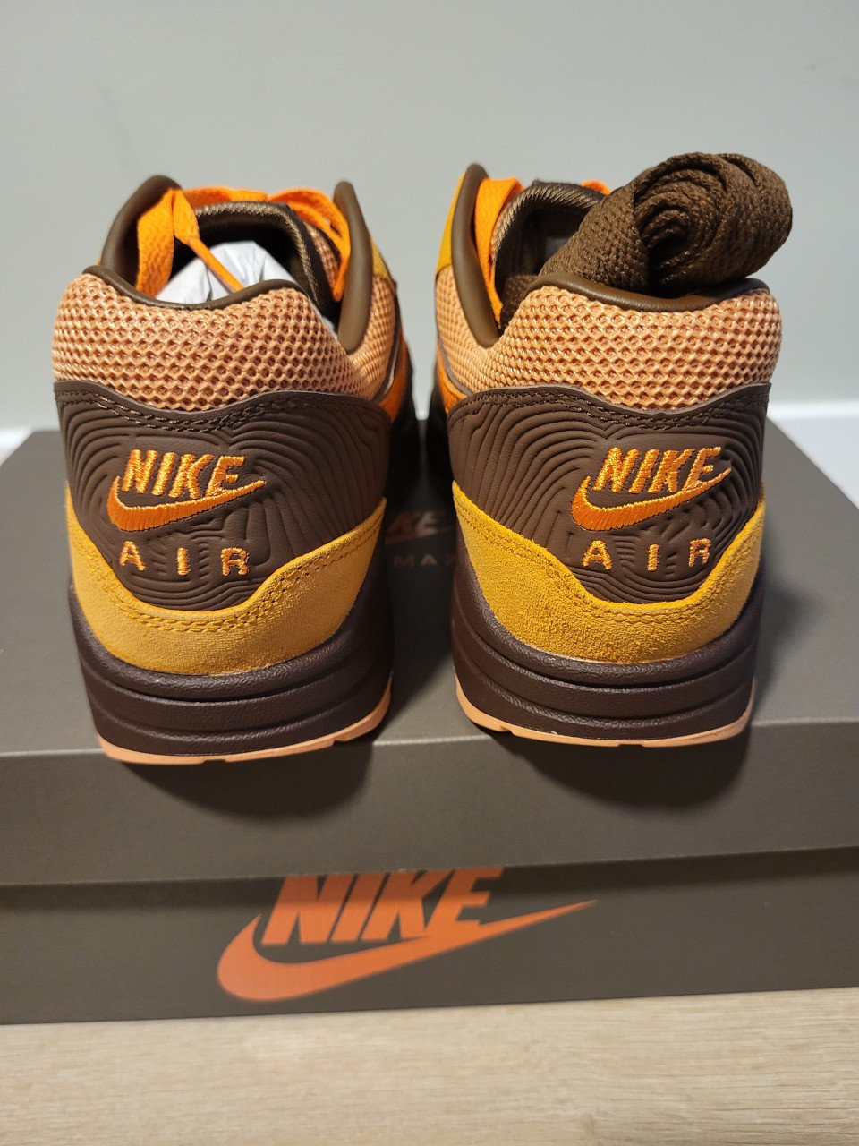 Nike Air Max 1 "Kingsday" EU 42,5 - US 9 NIEUW