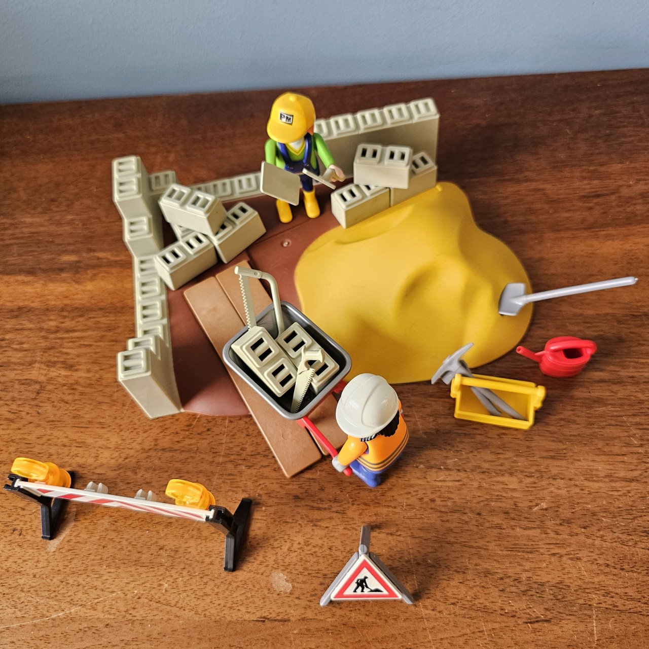 Playmobil vrachtwagen dieplader graafmachine bouwplaats