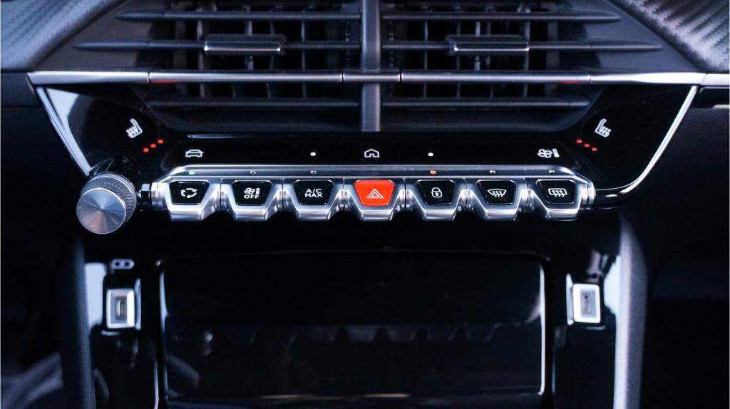 Peugeot 208 hybrid 136 e-dcs6 gt rijklaar incl garantie