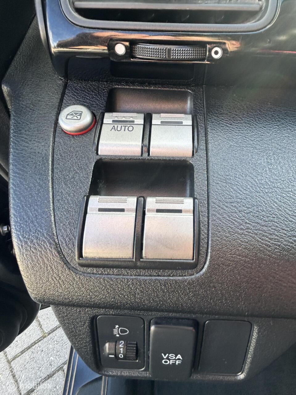 Honda Fr-v 2.0i comfort 6 versn. apk 5-2027