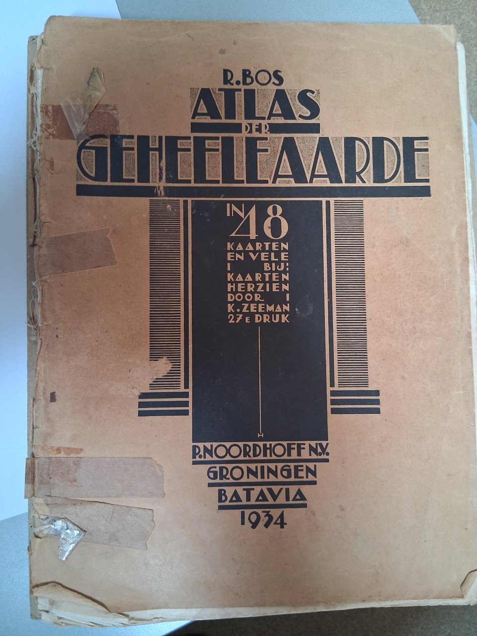 Oude atlas uit 1934