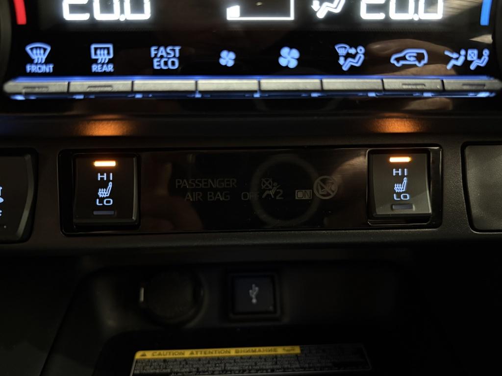 Toyota Rav4 2.5 hybrid awd bi-tone | innovation pack