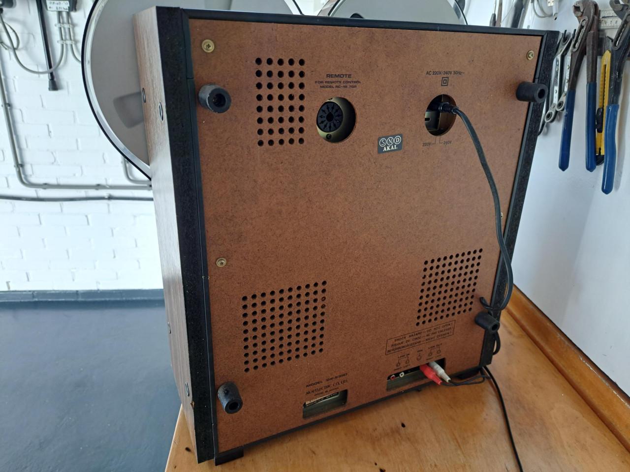 Akai bandrecorder model GX-635D