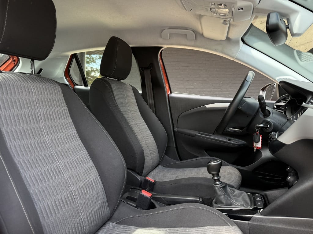 Opel Corsa 1.2 turbo edition // 100pk // led koplampen //