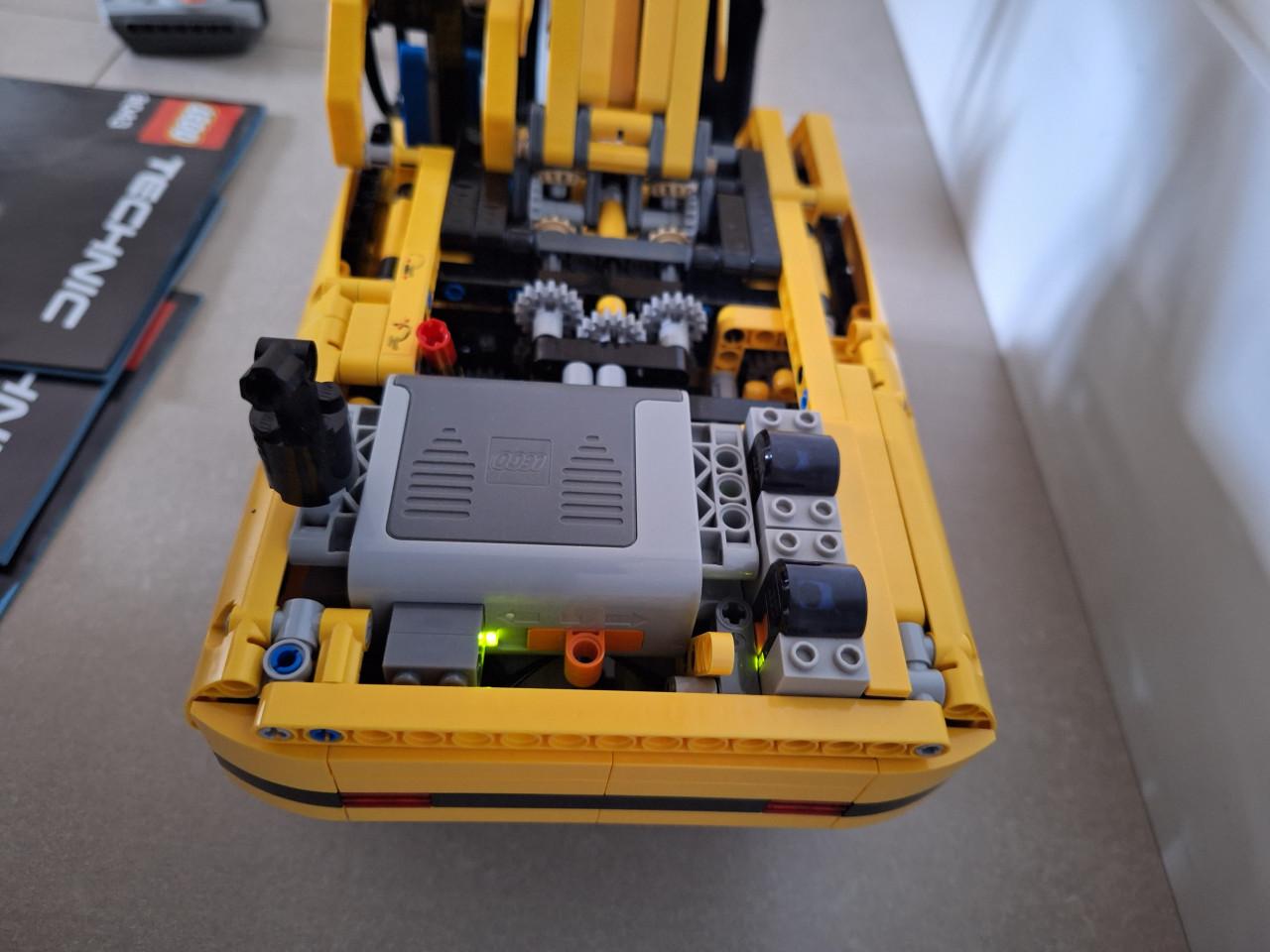 LEGO graafmachine met motoren 8043