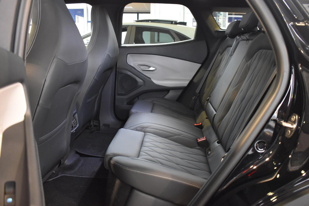 Ford Explorer premium extended range rwd 77 kwh | direct leverbaar | €2000,