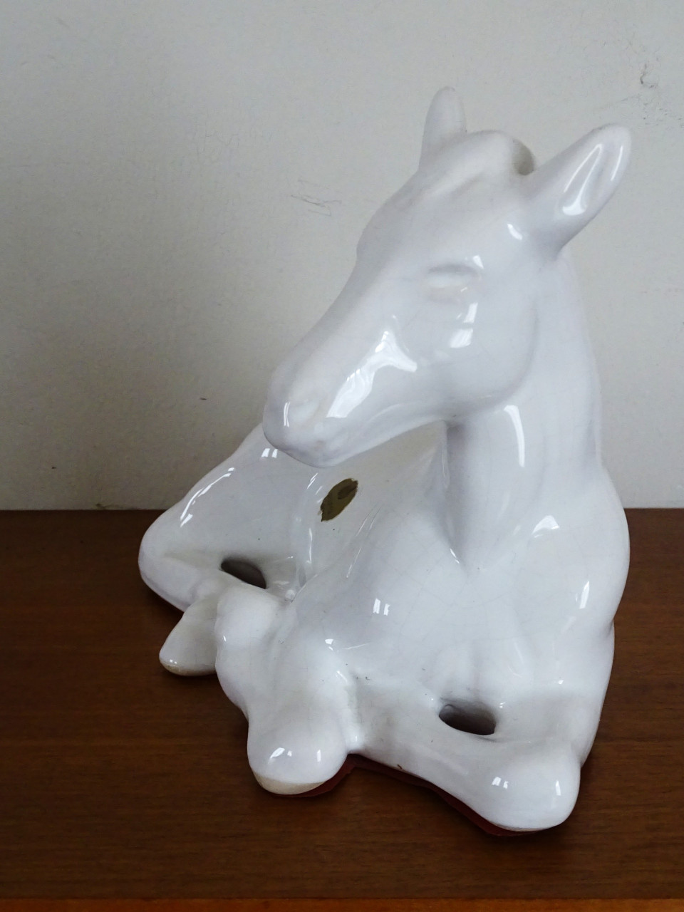 Vintage Liggend Paard Delfts Wit Aardewerk keramiek beeld