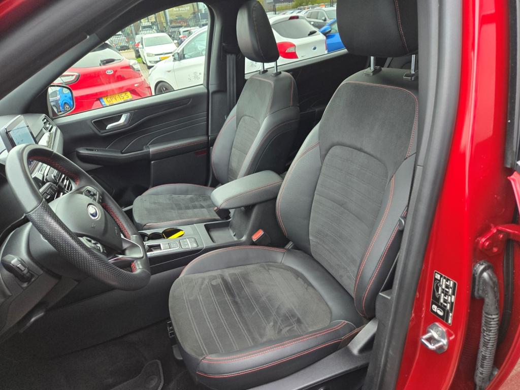 Ford Kuga 2.5 phev e-cvt 225pk st-line x | hud | trekhaak | pano | elec.kle