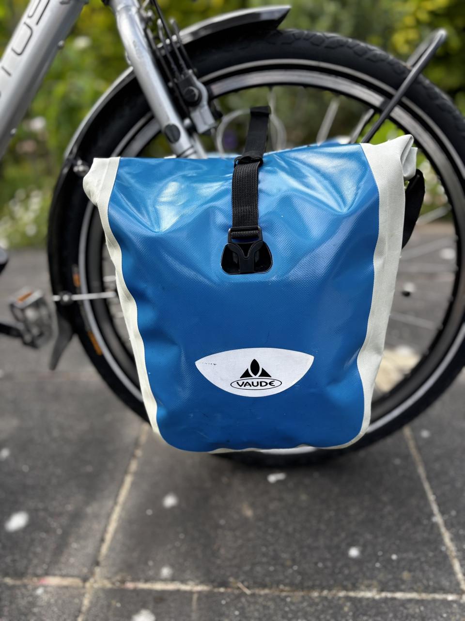 VAUDE AQUA Front single (14L) grijs-blauw.