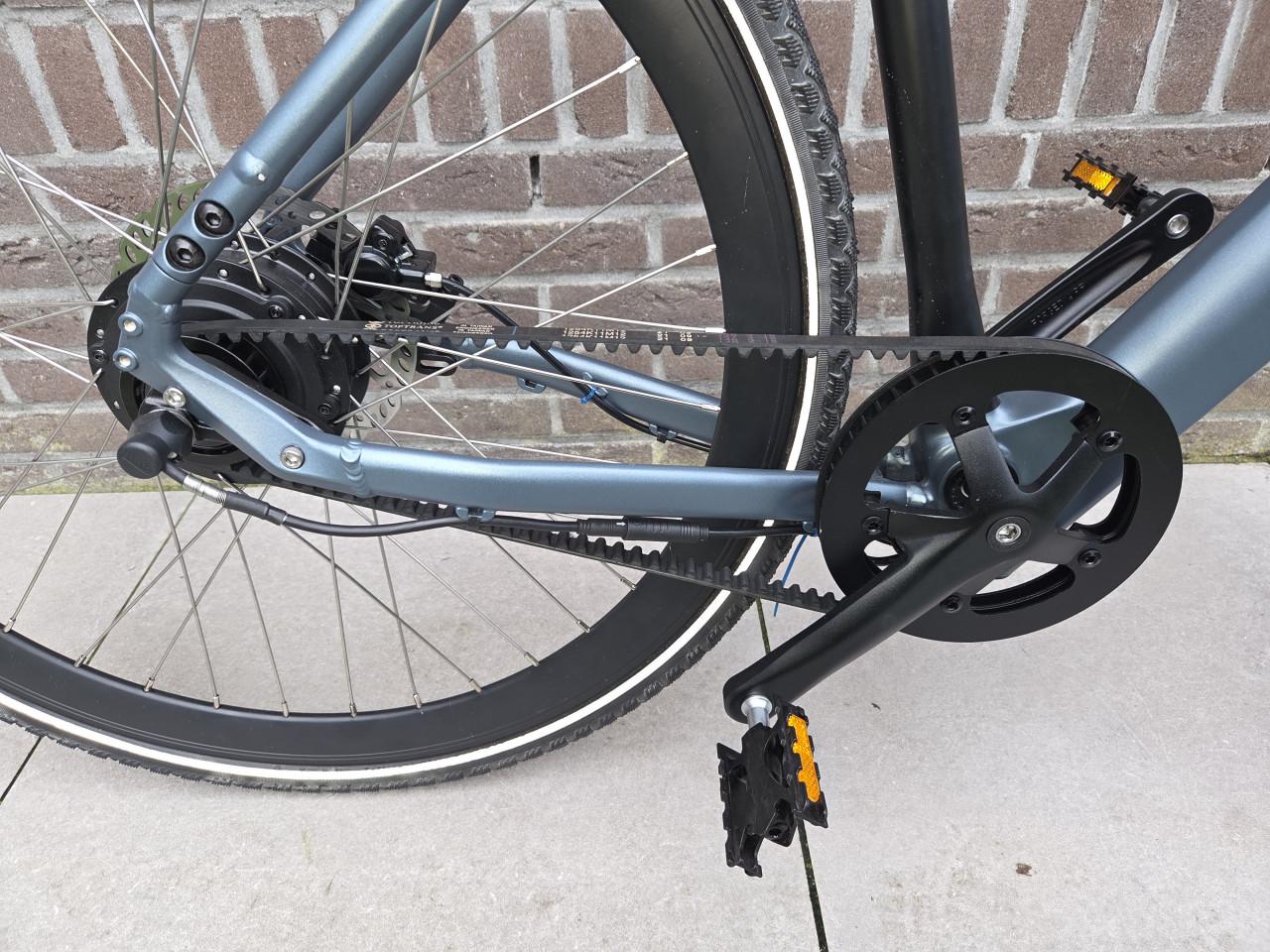SEBIC BEF-700C electrische racefiets met automatische versnelling