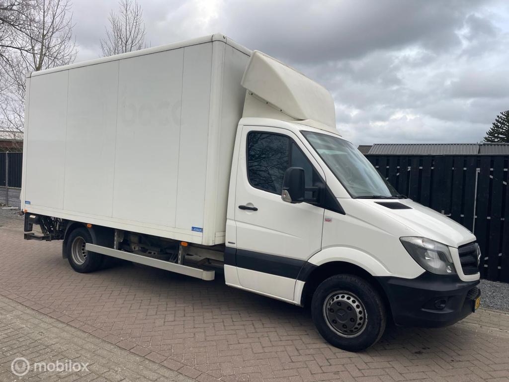 Mercedes-Benz Sprinter 5-t vrachtwagen/chassis bloemenwagen