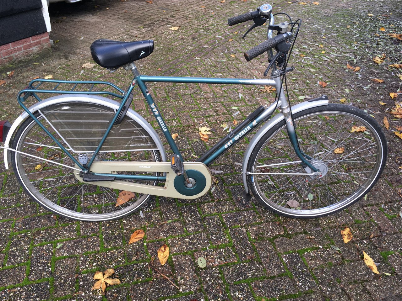 Damesfiets en herenfiets , 2 x stations fiets, los te koop