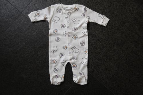 Baby box pakjes in maatje 56, zo goed als nieuw. Voor €2,00 per stuk