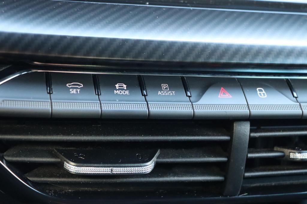 Skoda Octavia combi 2.0 tsi rs 245pk dsg7