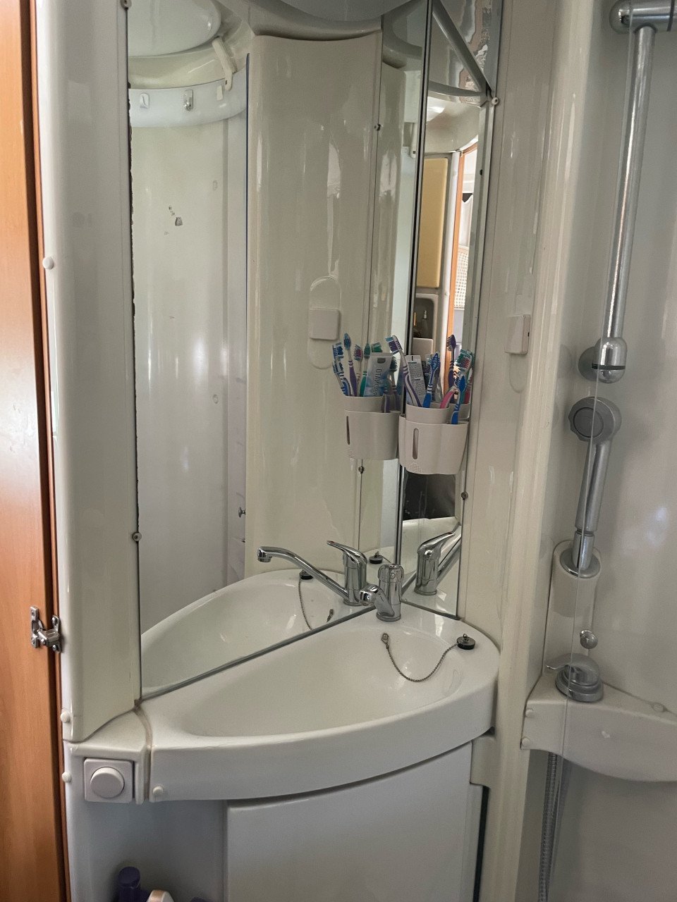 Mooie 6-persoonscamper fiat knaus opbouw