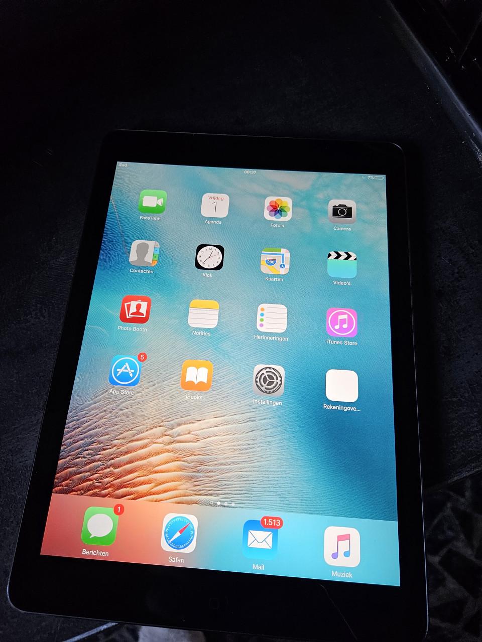 Werkende Apple iPad Air 16GB Wi-Fi Spacegrijs