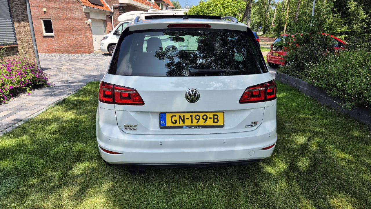 Te koop VW Golf Sportsvan 1,4 l 125pk, 2015.