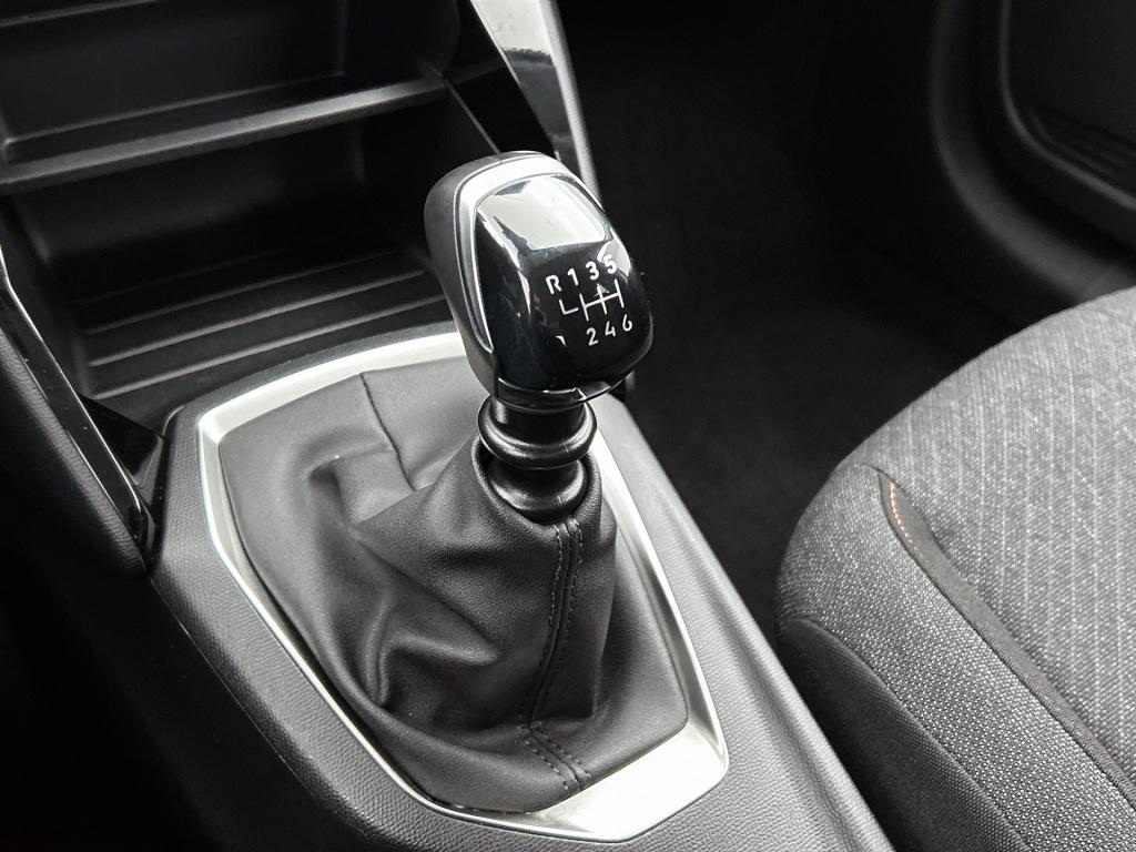 Peugeot 208 100 pk style | rijklaar | parkeersensoren | navigatie | apple c