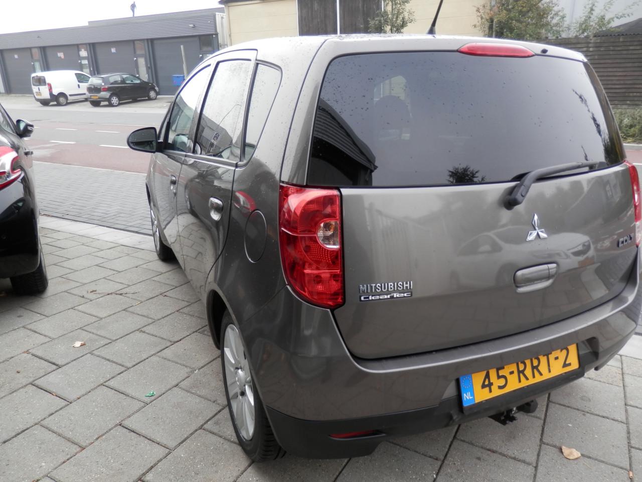 Auto Garant Biedt Aan: Mitsubishi Colt 1.3 Edition Two