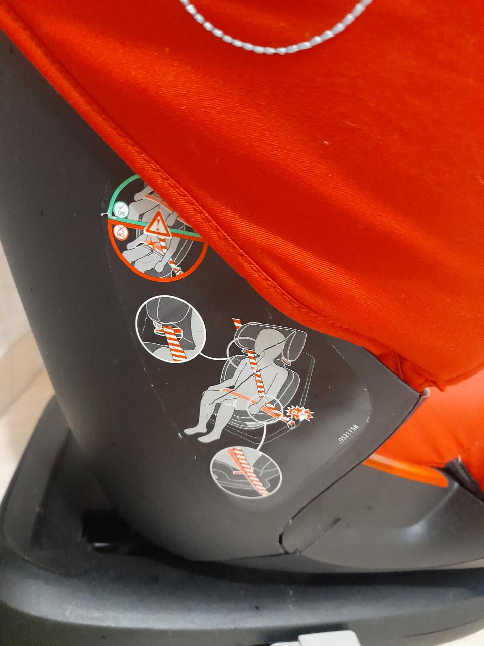 Rode Maxi cosi  ferofix  Autostoel  met isofix  15 / 36 kg (z.g.a.n.)