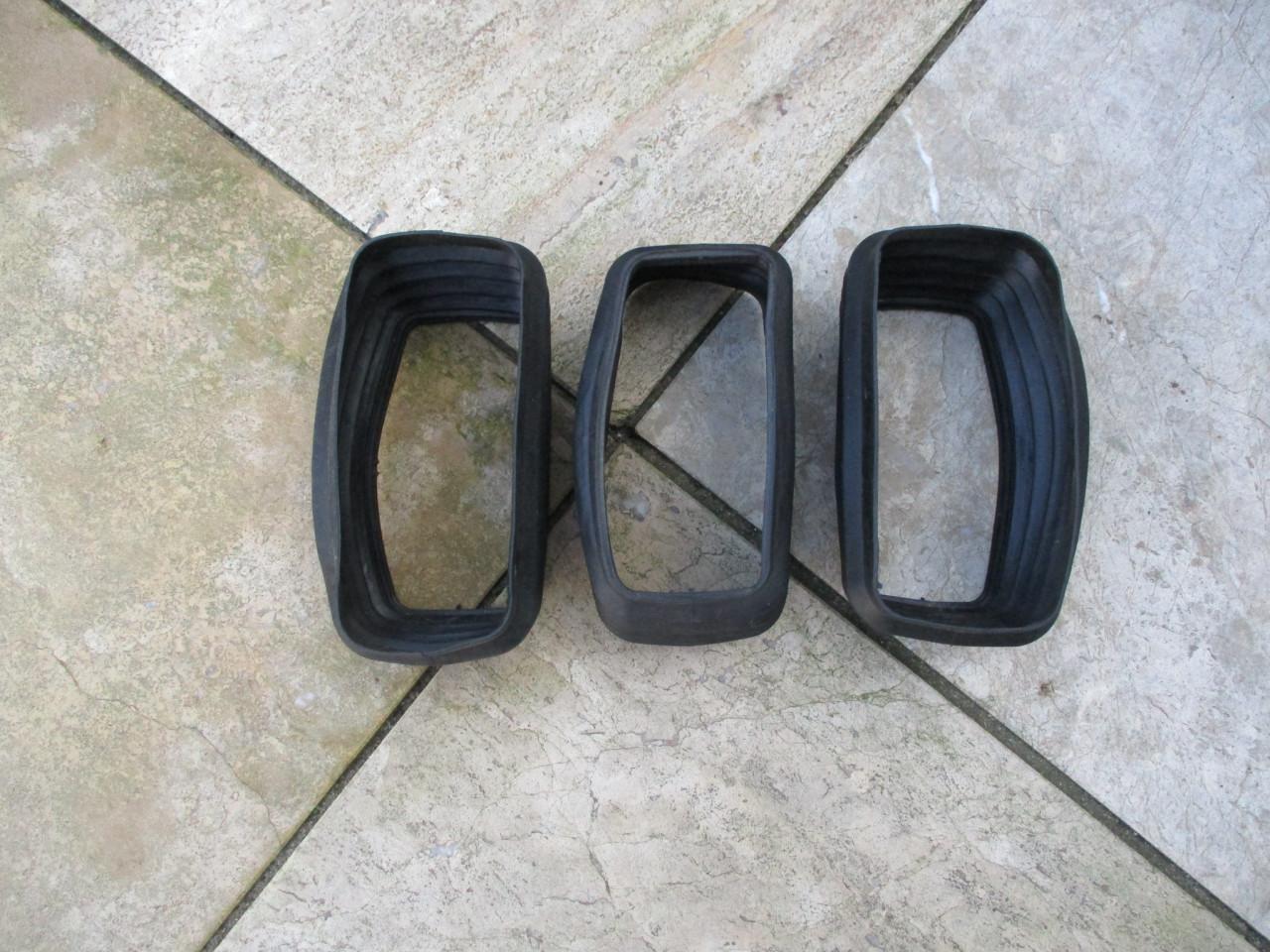 Nieuwe harmonica rubbers voor oldtimer bromfiets motor/kettingkast