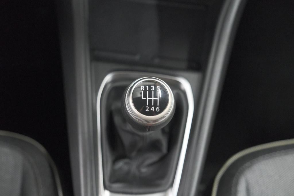 Renault Captur tce 90 techno | nieuw model | camera | navigatie | apple car