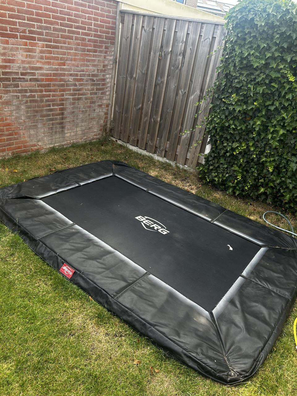 GRATIS BERG trampoline + hoes
