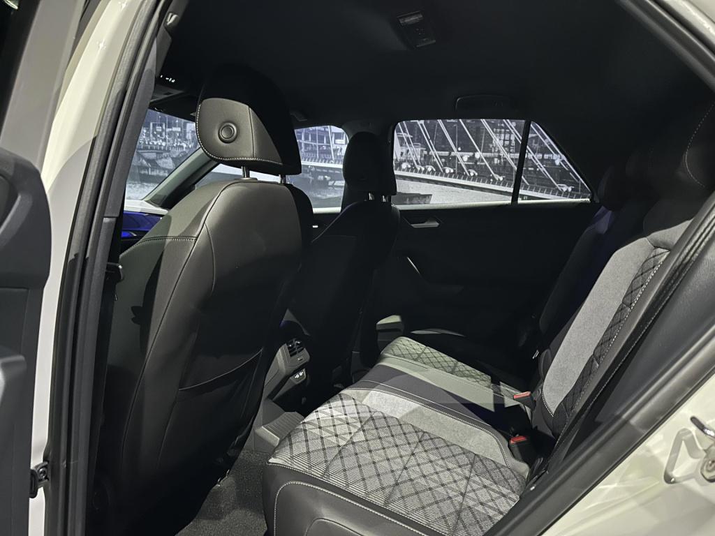 Volkswagen T-roc 1.5 tsi r-line edition *keyless*winterpakket*camera*