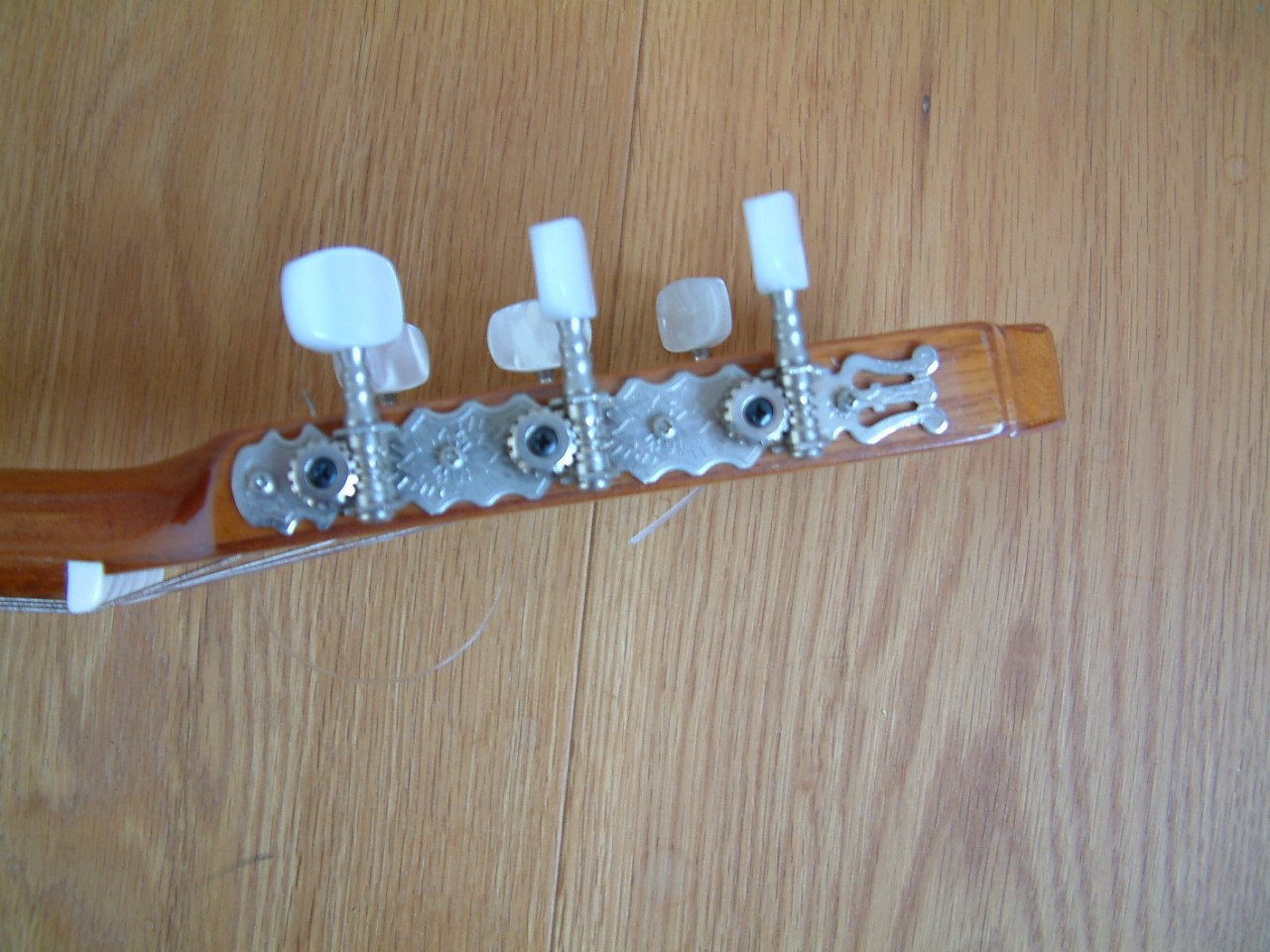 Gitaar Nylon snaren Jose  Rodrigeuz  8-D D [  de echte Spaanse  gitaar ]