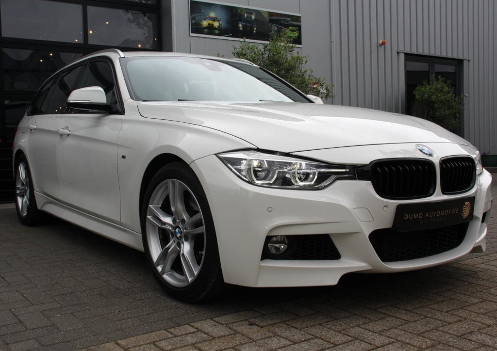 BMW 3-serie touring 318i m sport edition aut. - navi groot - adap led - pdc