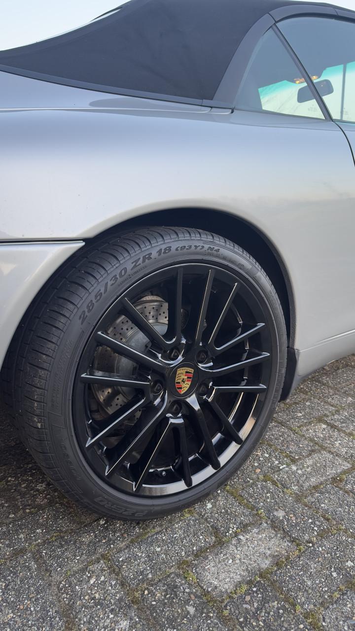 Porsche 996 cabriolet  3.4 tiptronic bj. 1999 met gereviseerde motor, bak