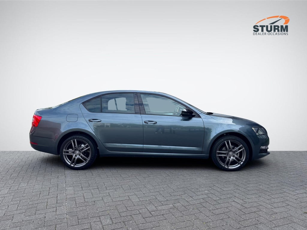 Skoda Octavia 1.5 tsi greentech business edition upgrade automaat | navigat