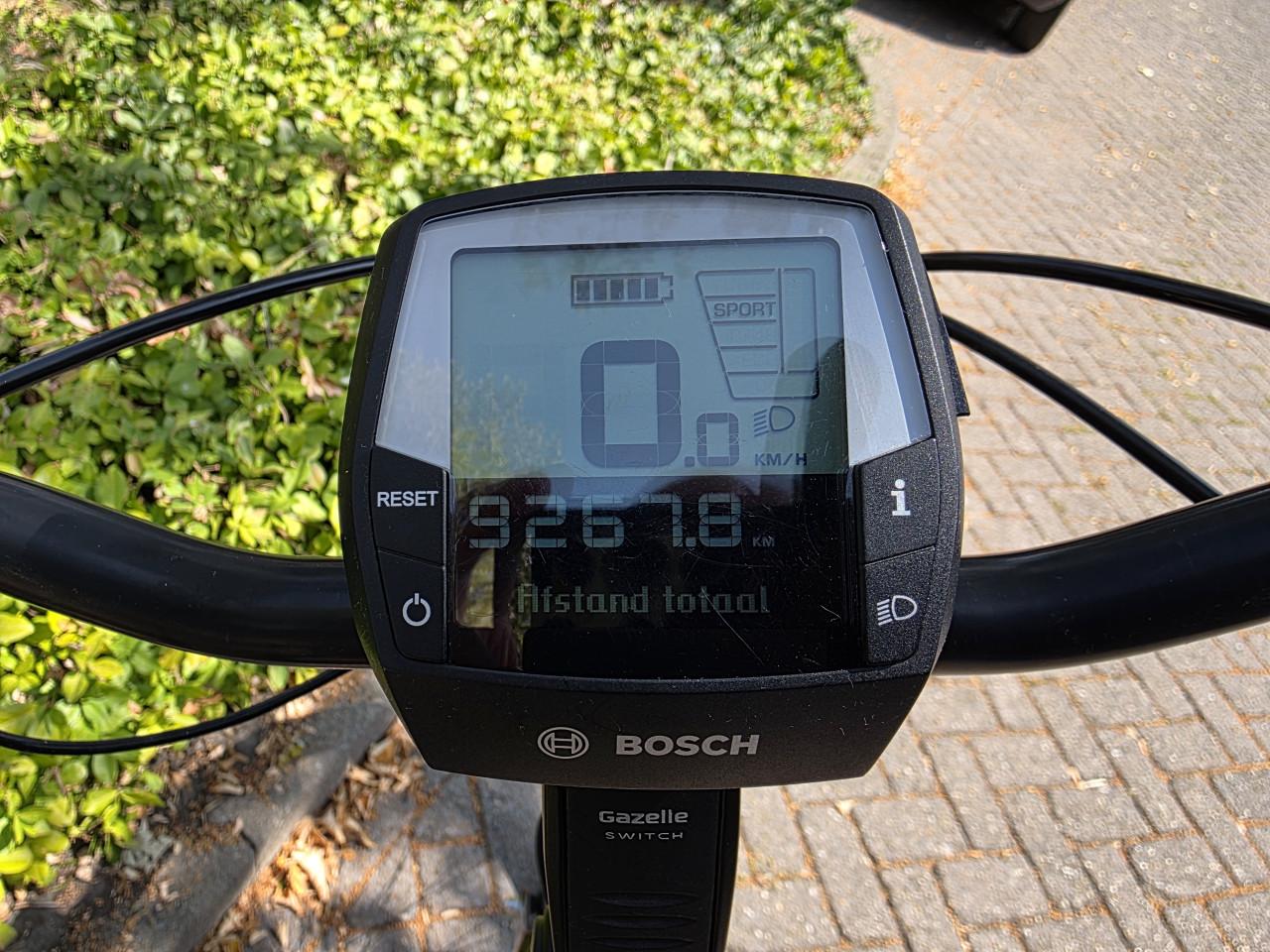 Schitterende Gazelle Orange C8 met Bosch middenmotor