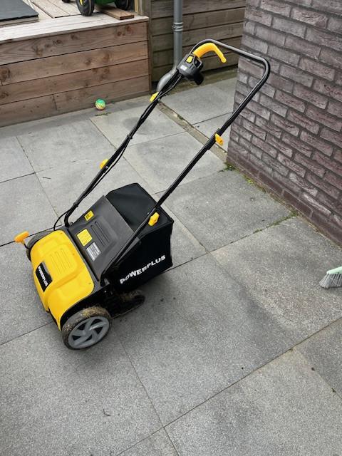 Verticuteermachine te huur