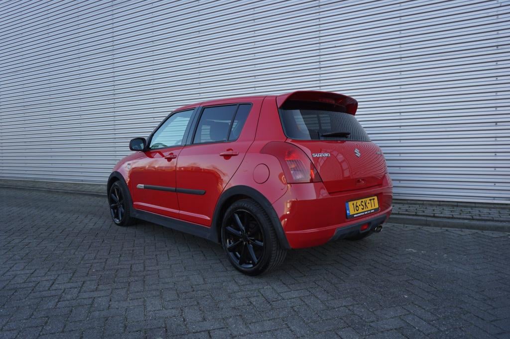 Suzuki Swift 1.5 exclusive airco / elektr. ramen / lm velgen / nap