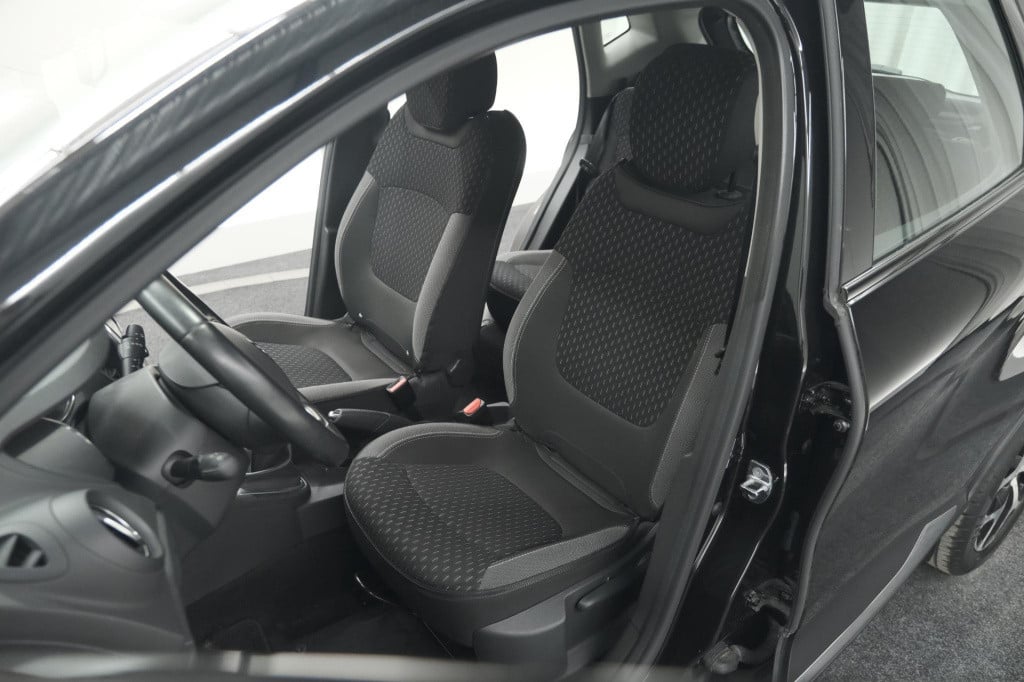 Renault Captur tce 90 intens | lage kilometerstand | parkeersensoren | navi