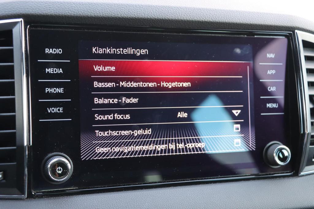 Skoda Karoq 1.5 tsi sportline business dsg7 150pk