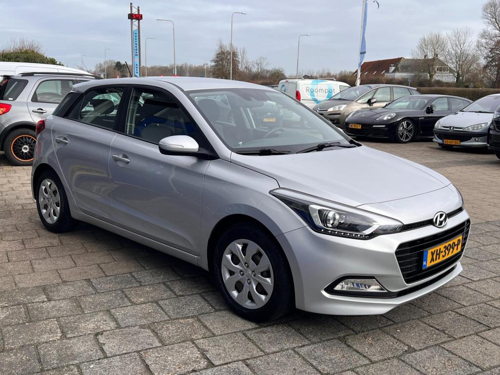 Hyundai I 20 1.0 t-gdi comfort, camera, navigatie, trekhaak enz...
