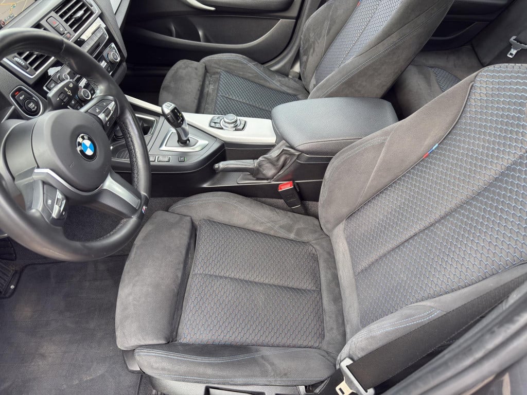 BMW 1 Serie 118i m sport 5 drs | schuif/ kanteldak | airco (auto) | sportst