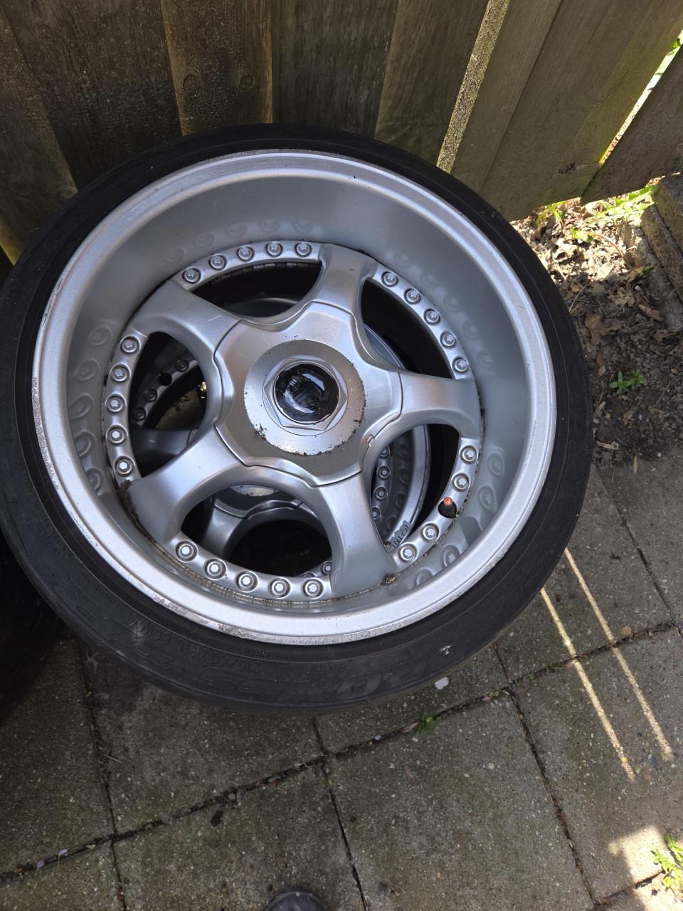 Velgen 4x 100 9 j breedset