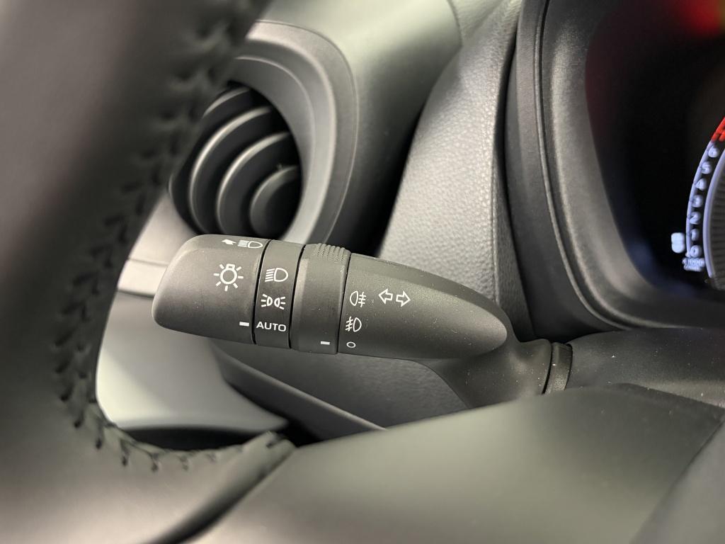 Toyota Aygo x 1.0 vvt-i s-cvt first| stoelverw.| carplay| led| lichtmetaal|