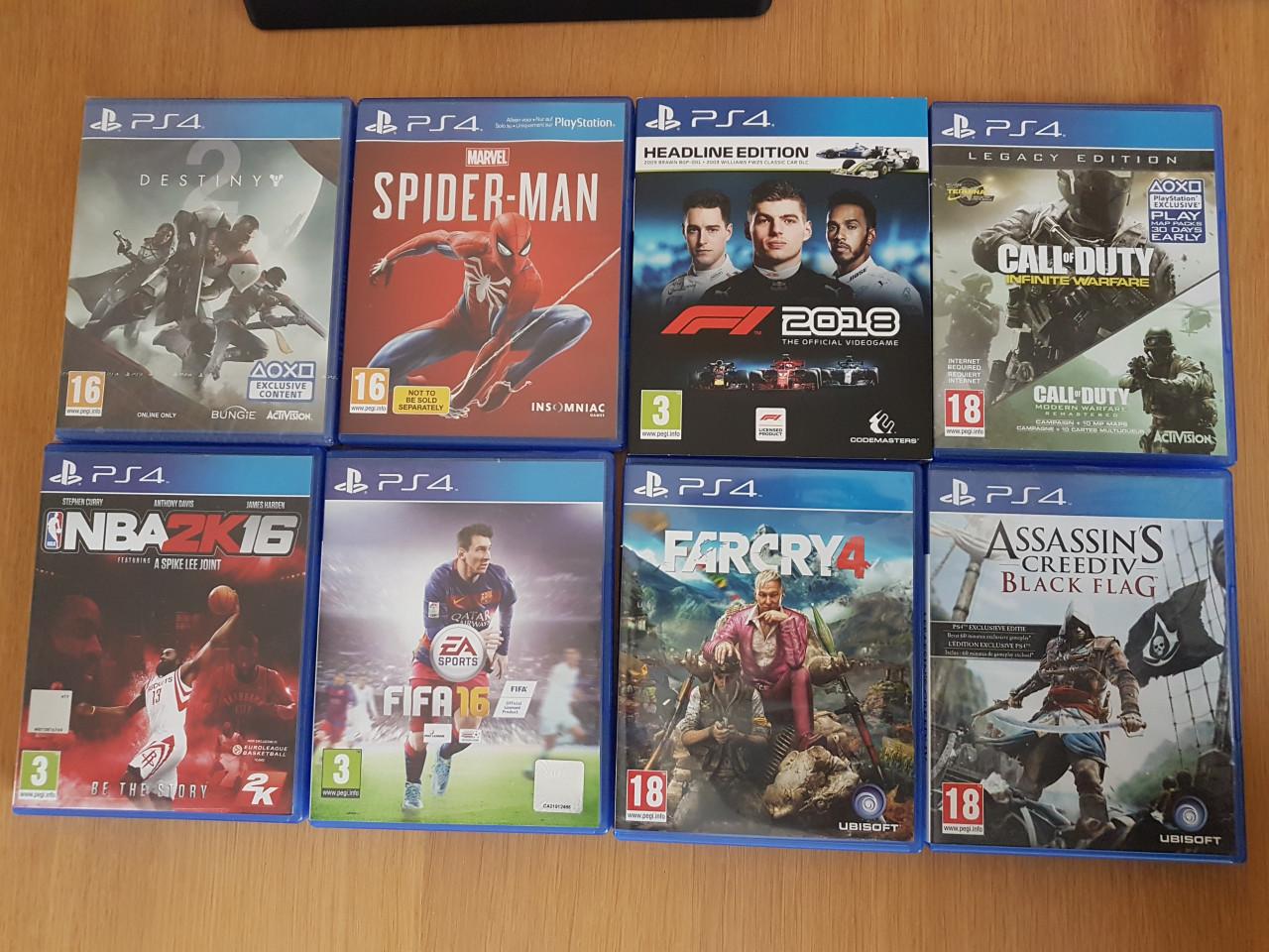 PS4 Slim 1TB + Controller + 8 spellen