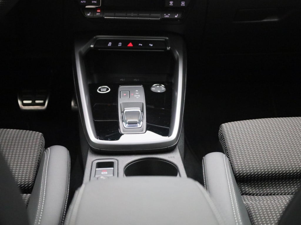 Audi A3 limousine 35 tfsi s edition | s-line interieur | automaat | navigat
