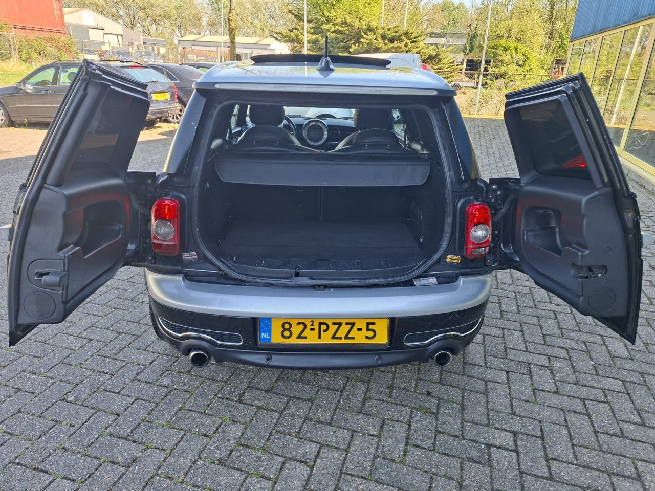 Mini Cooper CLUBMAN S 1.6 bj:2010 leer-panoramadak -navigatie-airco