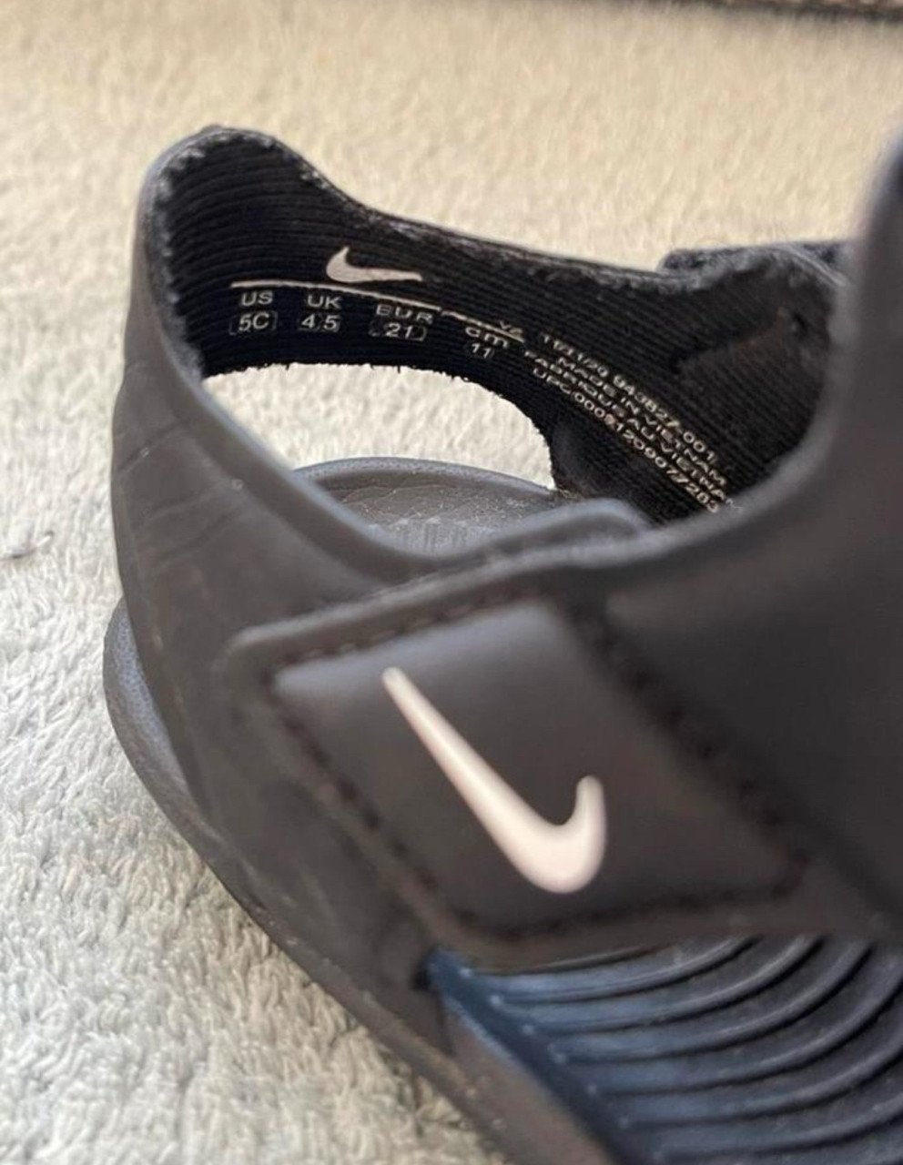 Nike sandaaltjes maat 21 zgan