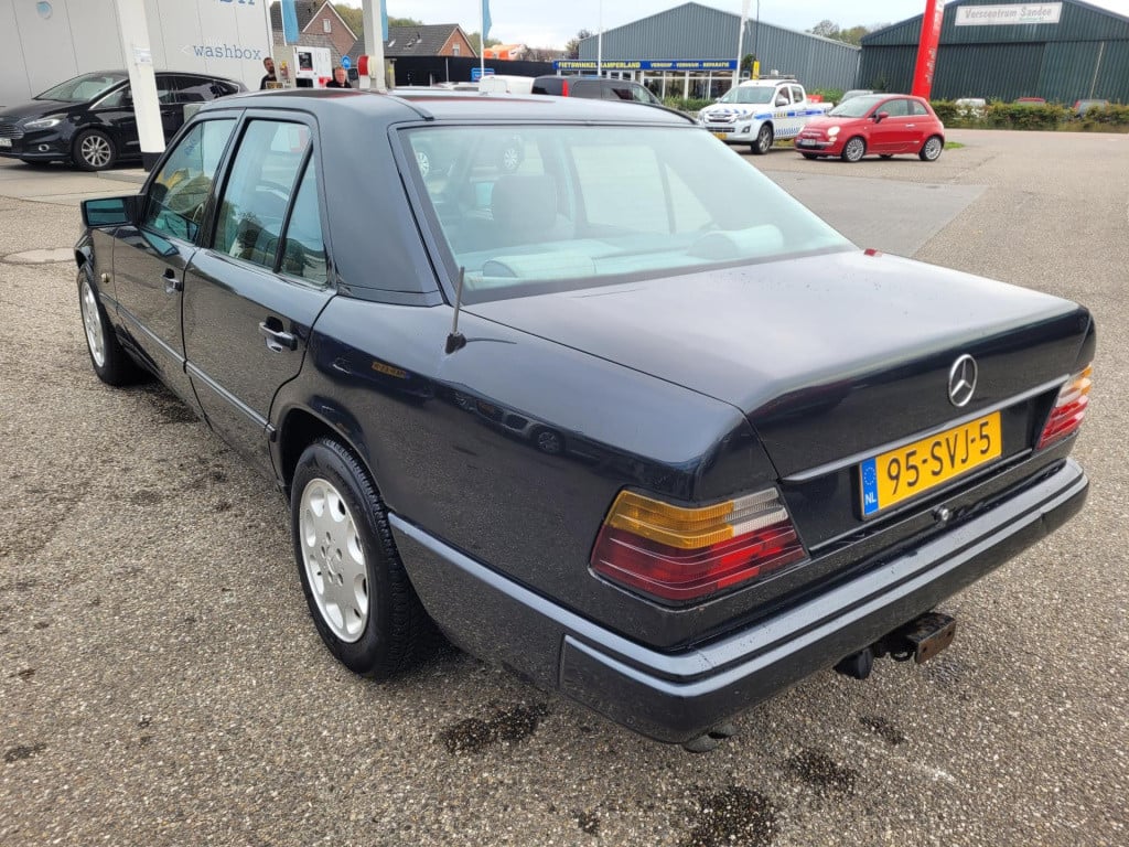 Mercedes-Benz 200 200-500 (w124) 300 d automaat