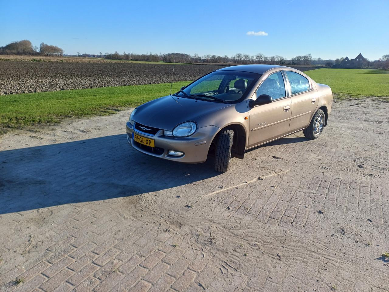 Chrysler neon 2.0 bruin