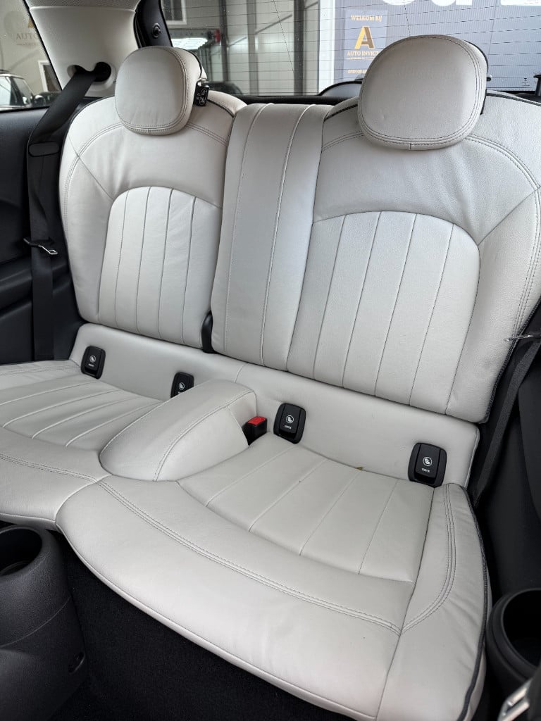 Mini Cooper 1.5 - chili - pano