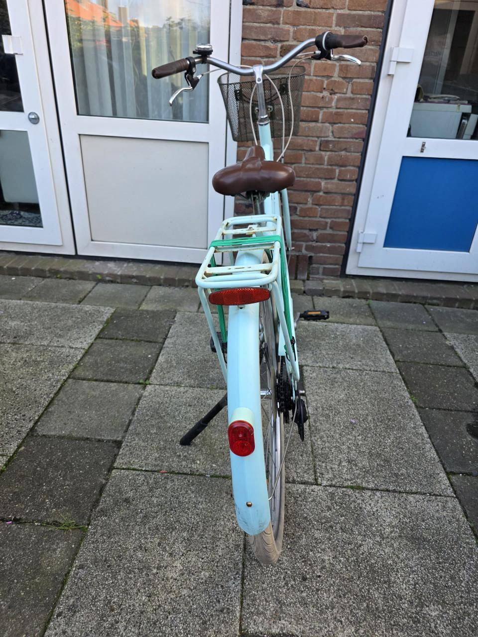Meisjes-dames fiets 28inch-6 versnellingen- Fr.maat 46cm-merk BTWIN