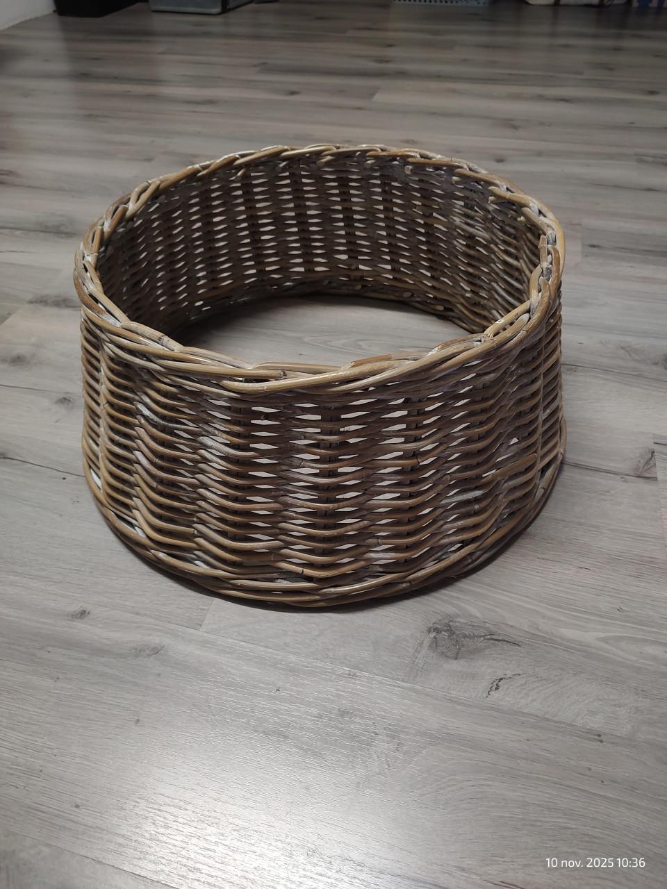 Rotan kerstboom mand